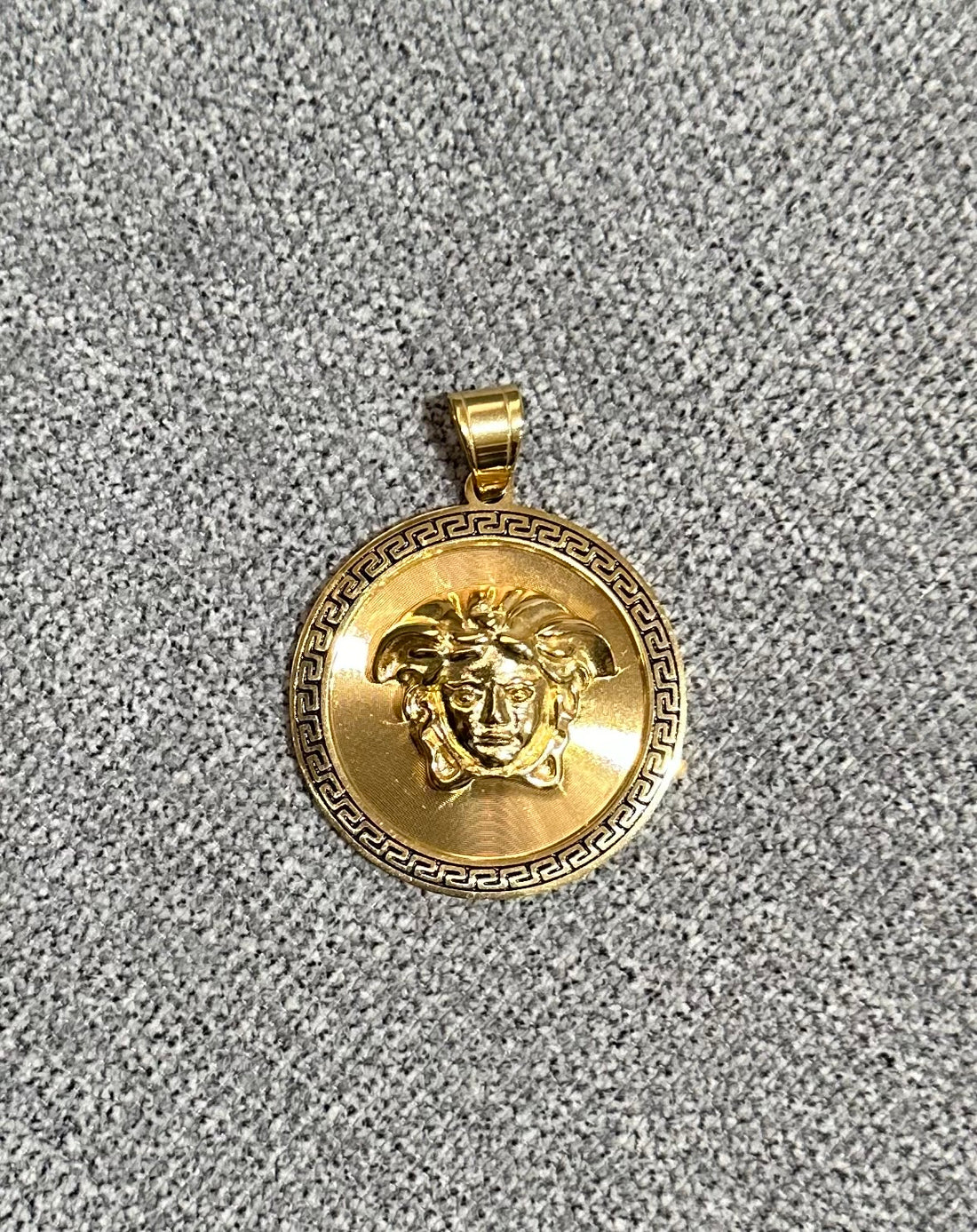 Golden/Silver Pendant