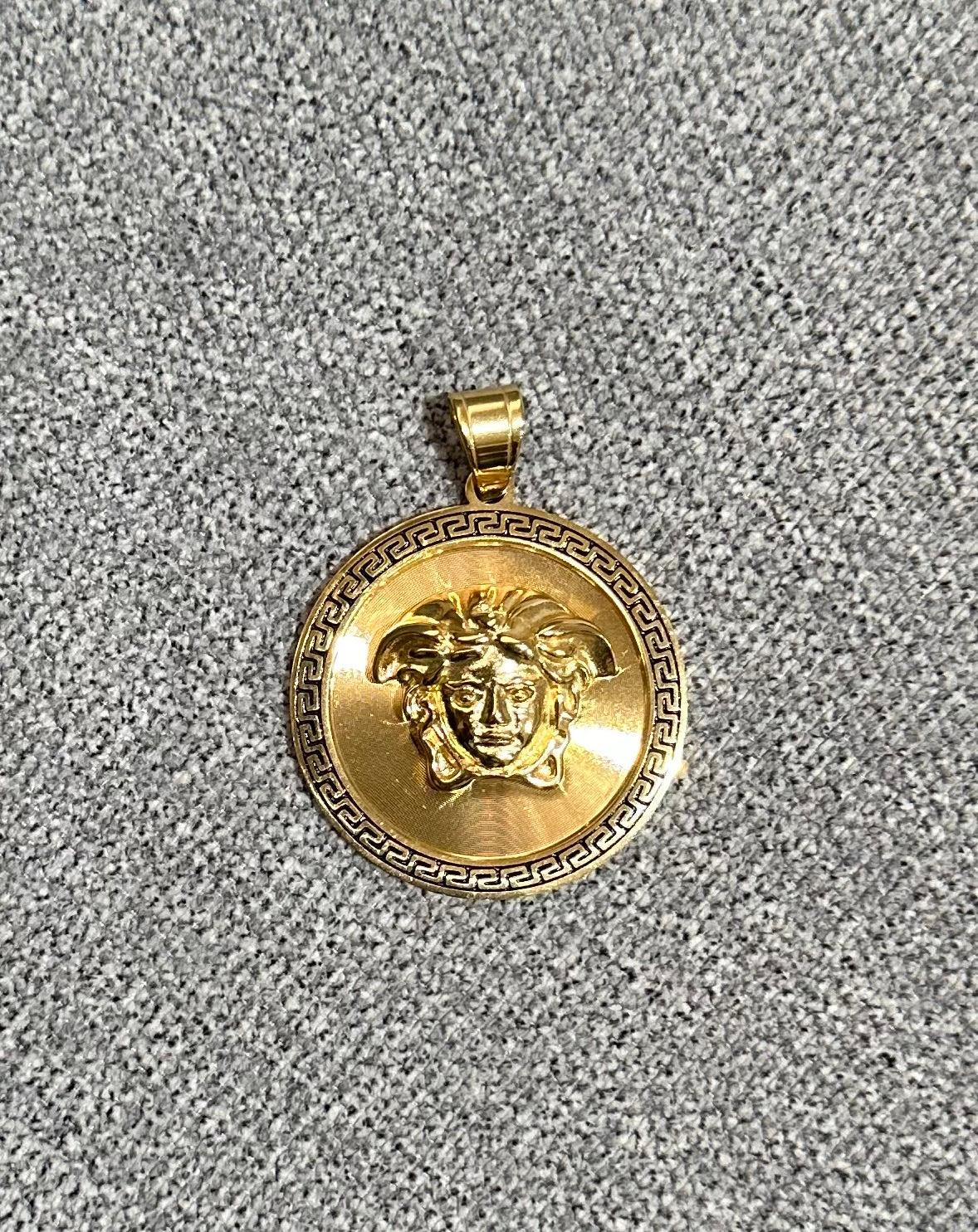 Golden/Silver Pendant